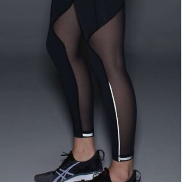 Lululemon Running In The City 7/8 Tight Black - Picture 1 of 9